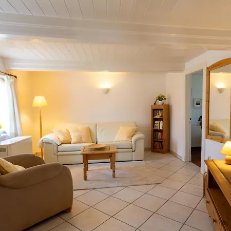 Haus Kuehl Whg 1 דירה *